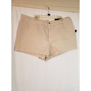 Women's Ava And Viv Tan High Rise Shorts Size 18